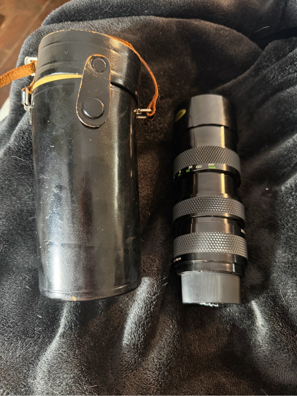 Vtg Tamron Adaptall 2 Soligor Camara Lens W/ Genuine Cowhide Case